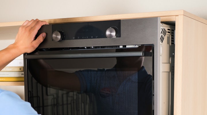 Oven inbouwen Oven inbouwen